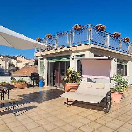 קטאניה La Villa Di Largo Pilo מראה חיצוני תמונה